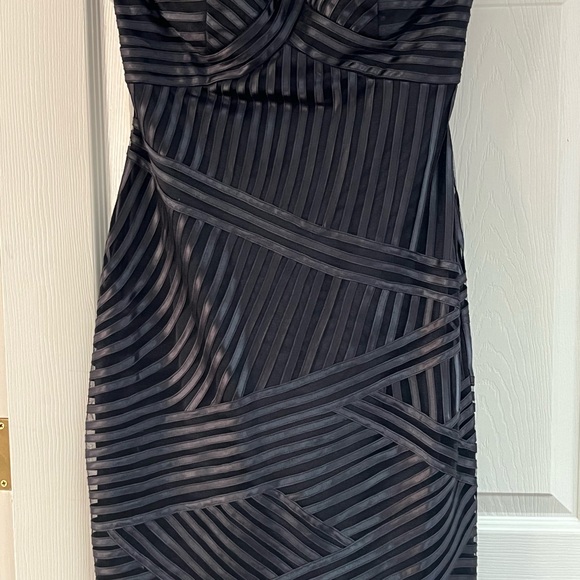 Sue Wong strapless dress. Black on black design. Fully lined. Straps.NWT.Size 10 - Picture 2 of 11